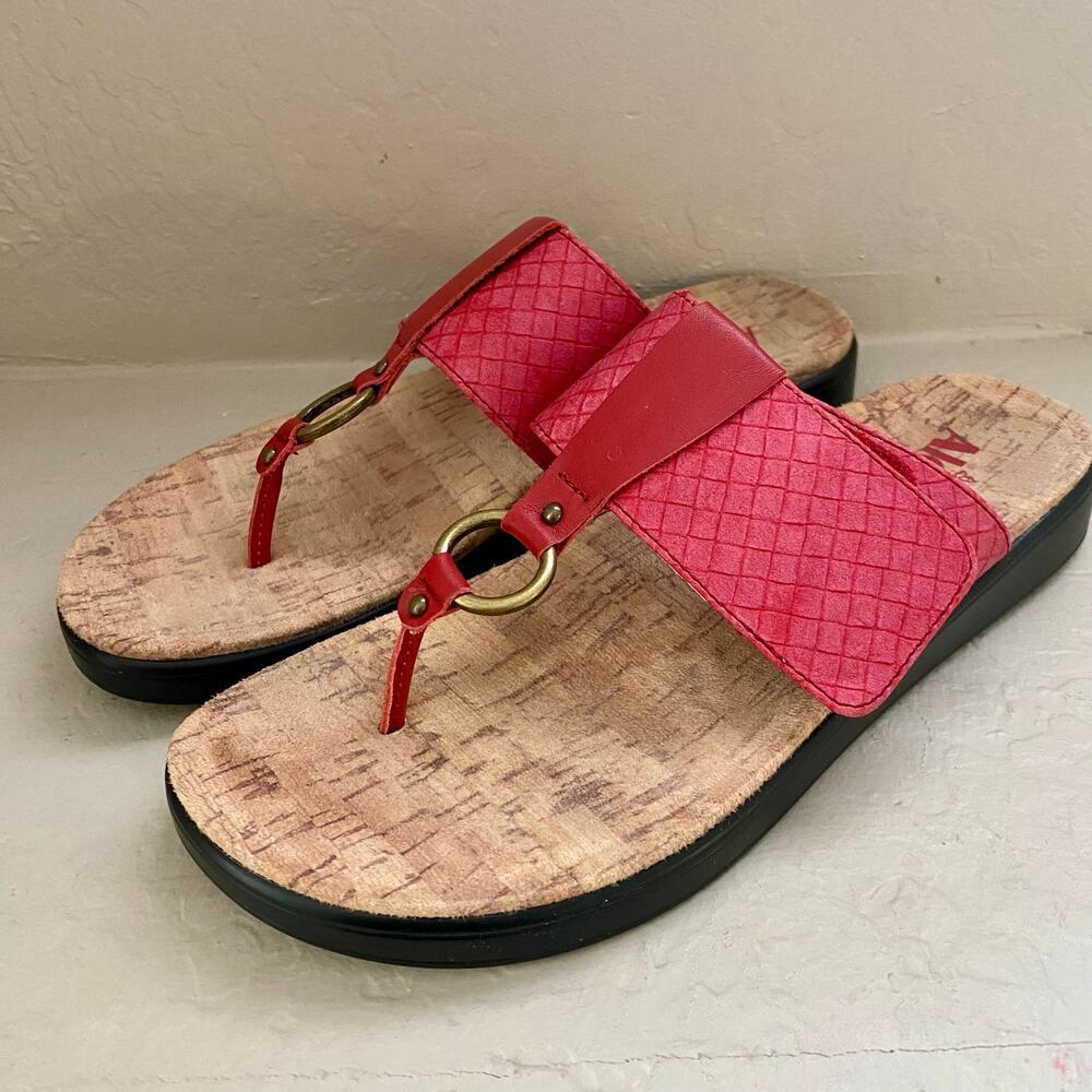 Alegria PG Lite Womens Size 38 8 8.5 Sandals Red Leather Thong